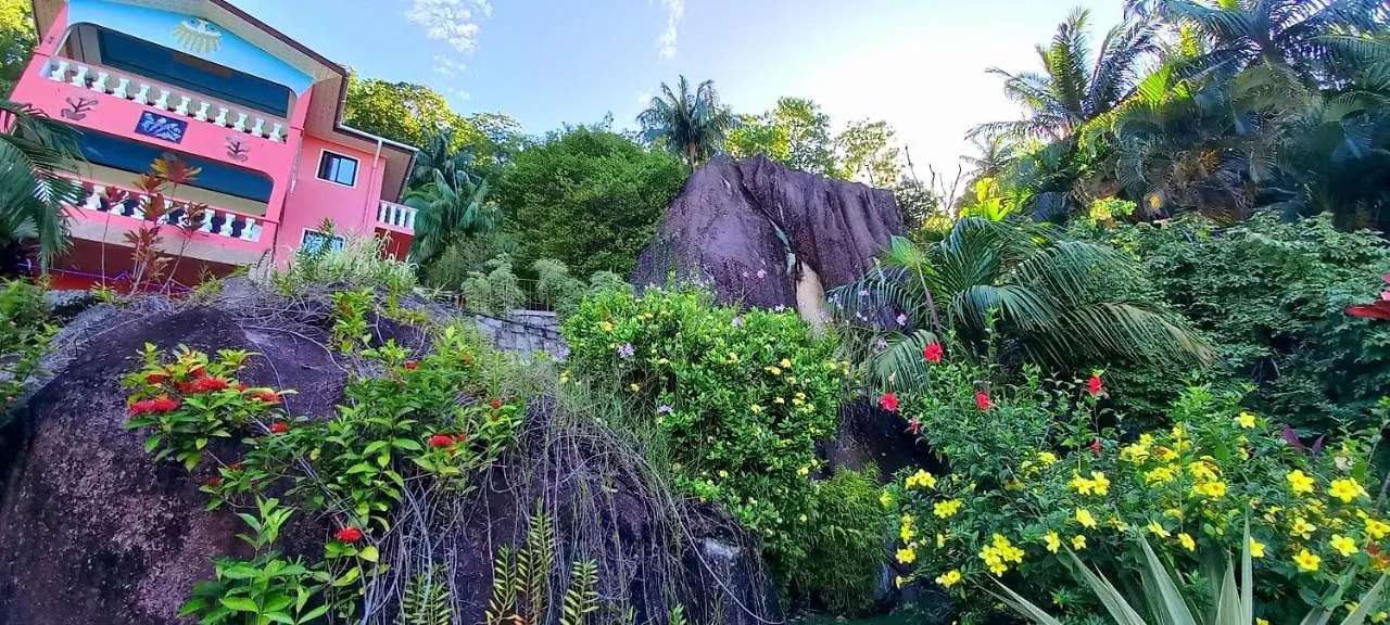 Les Elles Guesthouse Self Catering Baie Lazare