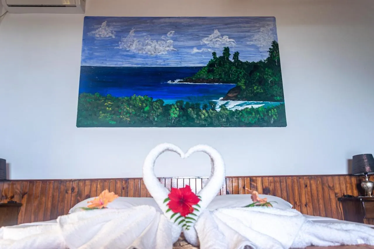 *** Maison d'hôtes Les Elles Guesthouse Self Catering Baie Lazare  Seychelles
