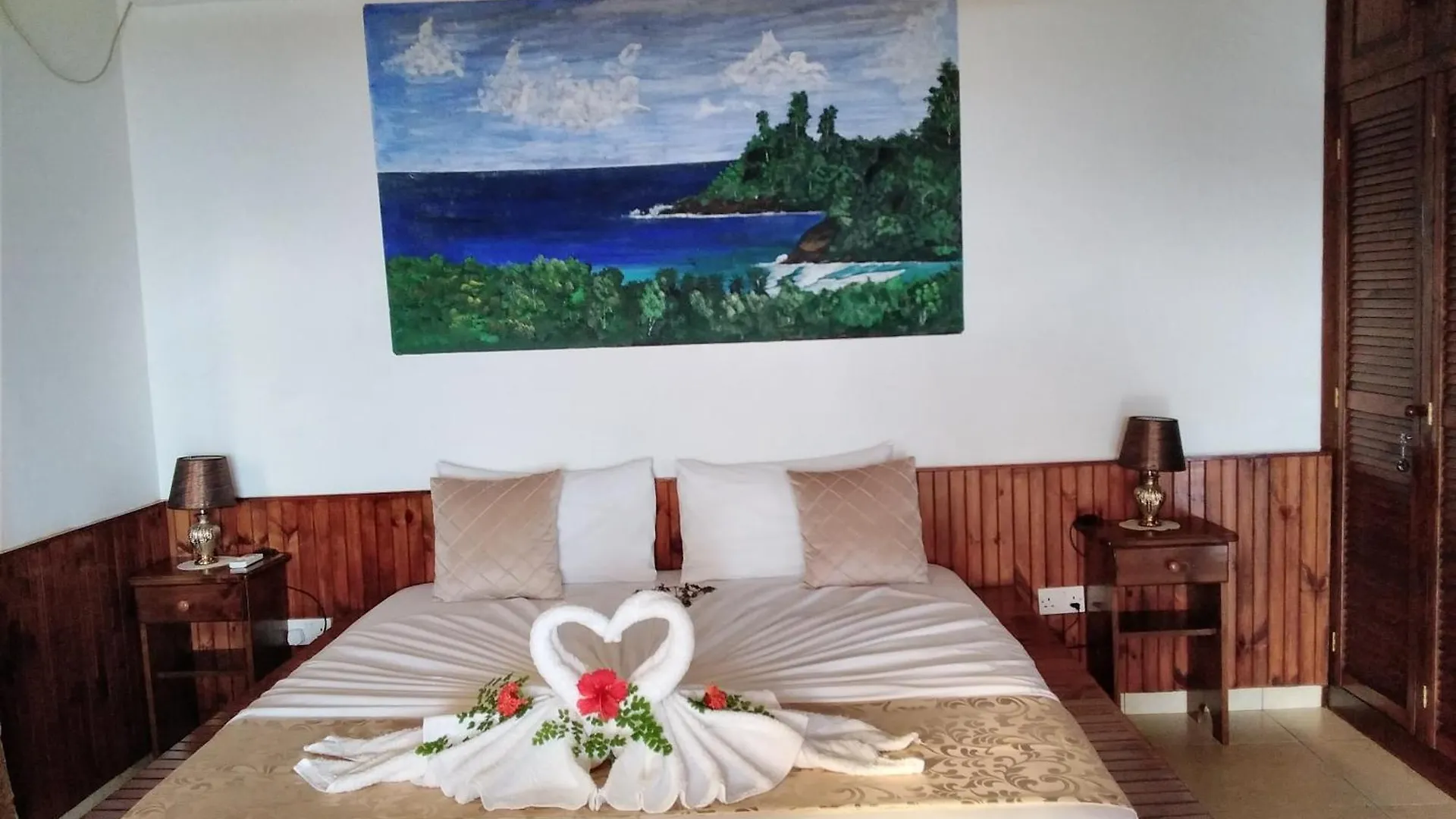 Les Elles Guesthouse Self Catering Baie Lazare